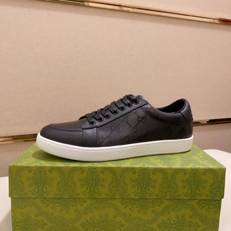 G*u*i casual shoes